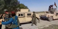 [ẢNH] Taliban khoe kho vũ khí Mỹ thu được từ quân đội chính phủ Afghanistan