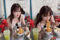 [ẢNH] Thiều Bảo Trâm 'tình cũ của Sơn Tùng M-TP' khoe tuyệt chiêu giữ dáng nóng bỏng, gợi cảm 