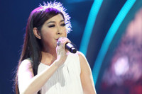 [ẢNH] Danh ca Ý Lan: Sự nghiệp 'nở muộn' và cuộc sống viên mãn bên người chồng thứ ba