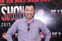 [ẢNH] Danh hài Vân Sơn: Sự nghiệp thành công, hôn nhân viên mãn bên người vợ xinh đẹp