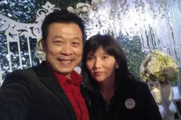 [ẢNH] Danh hài Vân Sơn: Sự nghiệp thành công, hôn nhân viên mãn bên người vợ xinh đẹp