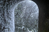 [ẢNH] Ngắm khung cảnh lần đầu tiên băng tuyết phủ trắng đỉnh Mẫu Sơn trong năm 2021