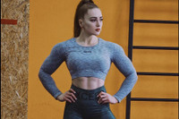 [ẢNH] Những cô gái có khuôn mặt khả ái nhưng thân hình lực sĩ gây choáng váng