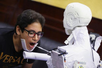 [ẢNH] Robot giúp con người trong cuộc chiến chống đại dịch Covid-19