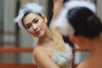 [ẢNH] Hà Hương - Nguyệt 'thảo mai' hiện ra sao sau 20 năm đóng phim 'Phía trước là bầu trời'?