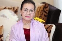 [ẢNH] Vẻ tuyệt sắc thời son trẻ của ‘nữ hoàng chân đất’ Khánh Ly