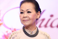 [ẢNH] Vẻ tuyệt sắc thời son trẻ của ‘nữ hoàng chân đất’ Khánh Ly