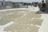 [ẢNH] Đất hun khói và loạt món ăn lạ miệng từ bùn đất không phải ai cũng biết