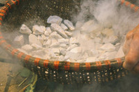 [ẢNH] Đất hun khói và loạt món ăn lạ miệng từ bùn đất không phải ai cũng biết