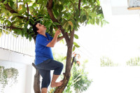 [ẢNH] MC Quyền Linh ở tuổi 52: Tổ ấm bình yên, sống giản dị dù tài sản ‘kếch xù’