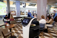 [ẢNH] Robot giúp con người trong cuộc chiến chống đại dịch Covid-19