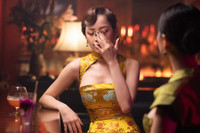 [ẢNH] Chân dung 2 mỹ nhân Việt có màn 'đá chéo sân' gây tranh cãi nhất showbiz