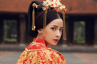 [ẢNH] Chân dung 2 mỹ nhân Việt có màn 'đá chéo sân' gây tranh cãi nhất showbiz