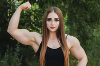 [ẢNH] Những cô gái có khuôn mặt khả ái nhưng thân hình lực sĩ gây choáng váng