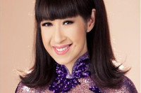 [ẢNH] Danh ca Ý Lan: Sự nghiệp 'nở muộn' và cuộc sống viên mãn bên người chồng thứ ba