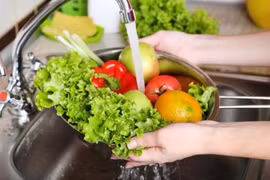 Phòng tránh ngộ độc thực phẩm mùa nắng nóng
