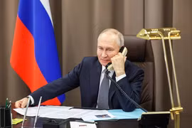 Tổng thống Nga Vladimir Putin điện đàm với người đồng cấp Iran Masoud Pezeshkian