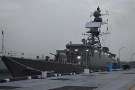 Sri Lanka cử đội cứu hộ sau khi nhận được tín hiệu cầu cứu từ tàu khu trục Iran