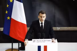 Pháp quyết định sẽ tăng số lượng đầu đạn hạt nhân