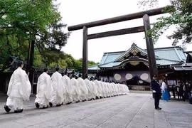 Thủ tướng Nhật Bản Takaichi Sanae gửi đồ lễ tới đền Yasukuni