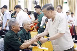 Tổng Bí thư, Chủ tịch nước Tô Lâm thăm Trung tâm Điều dưỡng thương binh Thuận Thành