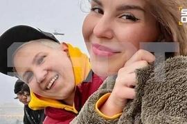 Hai nữ du khách Nga bị cáo buộc xâm phạm căn cứ Thủy quân lục chiến Mỹ