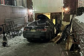 Mỹ bắt giữ nghi phạm lao xe vào giáo đường Do Thái ở New York