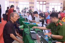 “Chiến dịch” đặc biệt của Công an Hà Nội và hành trình tri ân các anh hùng, liệt sĩ 