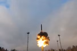 Oreshnik, tên lửa siêu vượt âm có thể mang đầu đạn hạt nhân được triển khai tại Belarus