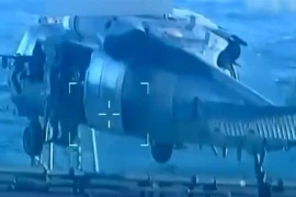 Video lực lượng Mỹ bắt giữ tàu chở dầu ngoài khơi Venezuela