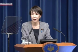 Thủ tướng Nhật Bản Takaichi Sanae phát biểu trước báo giới sau phiên họp Quốc hội đặc biệt