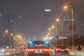 Nhiều xe taxi tự lái bất ngờ dừng trên đường ở Trung Quốc