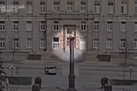 Video UAV Ukraine phát nổ gần lối vào tòa nhà chính quyền ở vùng Belgorod của Nga