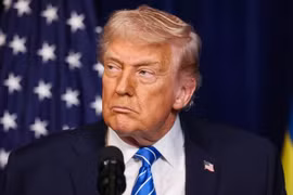 Mỹ tấn công phá hủy khu vực neo đậu của các tàu nghi chở ma túy