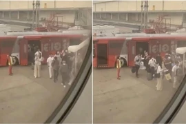 Thái Lan: Máy bay AirAsia bỏ quên 23 hành khách