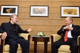 Thư ký Hội đồng An ninh Quốc gia Tối cao Iran bất ngờ tới Matxcơva gặp ông Putin