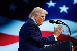 Tổng thống Mỹ gọi Hormuz là ‘Eo biển Trump’