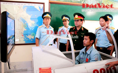 Phó Tổng Tham mưu trưởng thăm Trường Sĩ quan Không quân