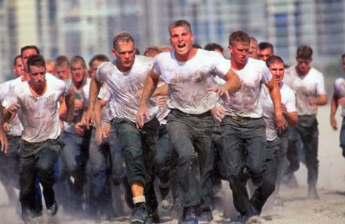 Lực lượng Navy SEAL số 6 từng tiêu diệt trùm khủng bố bin Laden. Họ thường được Chính phủ giao cho những nhiệm vụ vô cùng khó khăn và đã lập nên những chiến tích lớn cho Mỹ. Những nhân vật tinh nhuệ trong lực lượng biệt kích hải quân Mỹ. Navy SEAL trong bài tập với sóng biển đại dương. Những binh sĩ trong Navy SEAL nằm trong nước lạnh cắt da cắt thịt ở một bãi biển thuộc Coronado, California. Một bài tập của Navy SEAL. Hai đặc nhiệm Navy SEAL tập luyện ở Lake Worth, Florida. Các đặc nhiệm Navy SEAL trải qua tuần địa ngục khó khăn, bao gồm 132 giờ tập luyện gian khổ. Navy SEAL tập luyện trên bãi cát. Một trong những bài tập dưới nước của Navy SEAL, họ bị trói chân, trói tay khi luyện tập. Bài tập chịu hơi cay của lực lượng tinh nhuệ Navy SEAL. Có những lúc phải ngụy trang như thế này. Xem biệt kích hải quân Mỹ khổ luyện