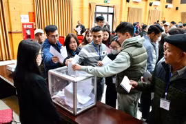 Đấu giá hàng chục thửa đất tại Tây Phương, giá trúng cao nhất gần 165 triệu đồng/m2