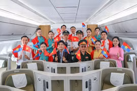 Vietnam Airlines tổ chức chuyến bay đặc biệt kỷ niệm 51 năm Ngày Giải phóng miền Nam