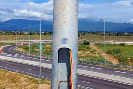 Cáp cao tốc liên tục bị cắt trộm, đốt phá làm gián đoạn dữ liệu