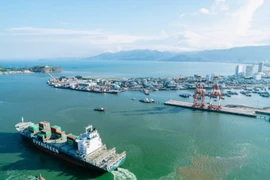 Tàu Hải Âu 199 tải trọng 2.000 tấn mắc cạn trên vùng biển Quy Nhơn