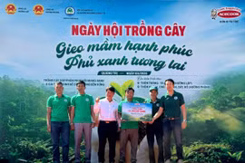 Acecook Việt Nam khởi động dự án trồng 10.500 cây xanh tại Quảng Trị