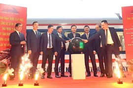 162 toa xe trên hệ thống đường sắt quốc gia được hiện đại hoá, chống ồn, giảm rung lắc