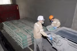 Xi măng đồng loạt tăng lập mặt bằng giá mới, áp lực nặng lên dự án xây dựng