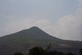 Xe thi công cáp quang trên đỉnh núi Tà Zôn bị lật làm 3 người chết