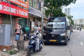 Xe hợp đồng Limousine vẫn hoạt động phức tạp, vì sao khó xử lý triệt để?