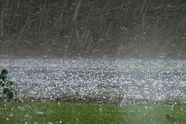 Lý giải hiện tượng mưa đá diện rộng khắp Bắc bộ