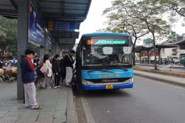 Xe buýt Hà Nội phục vụ hơn 245 nghìn lượt khách dịp Tết Dương lịch